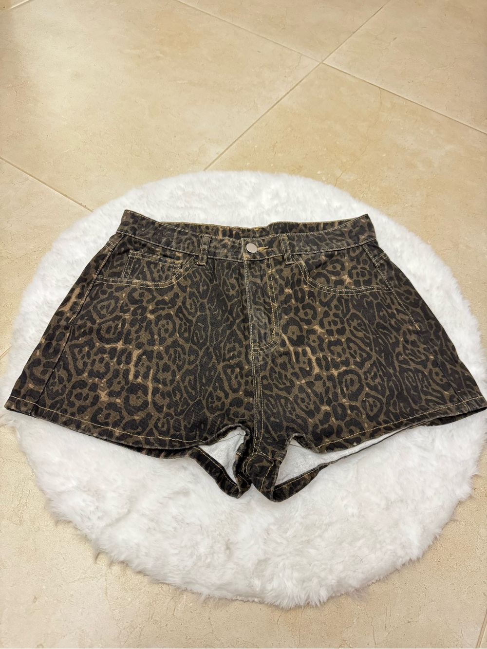 Dazy Leopard Print High-Waist Women's Shorts - Brown/Black Size Large